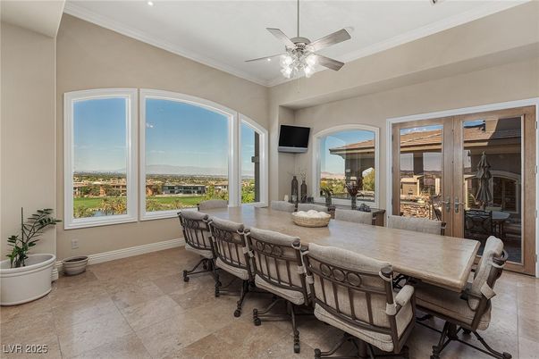 Dining room, Interior, Recessed Lighting