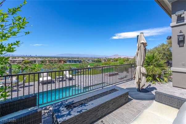 Exterior, Pool, Other