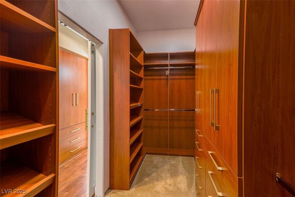 Interior, Walk-in Closets
