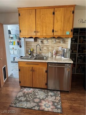 Interior, Kitchen, Wood Texture Flooring