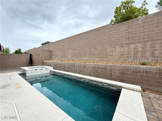 Exterior, Hot Tub, Pool