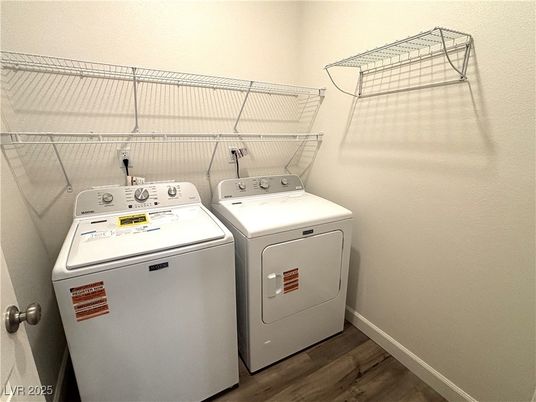 Interior, Utility Closets, Washer, Wood Texture Flooring