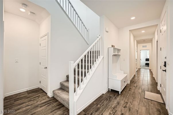 Interior, Recessed Lighting, Wood Texture Flooring