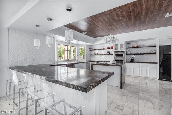 Chandelier, Interior, Kitchen, Marble, Pendant Lights, Wooden Ceilings