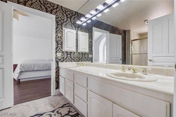 Bathroom, Bedroom, Dual Sink Vanities, Interior, Wood Texture Flooring