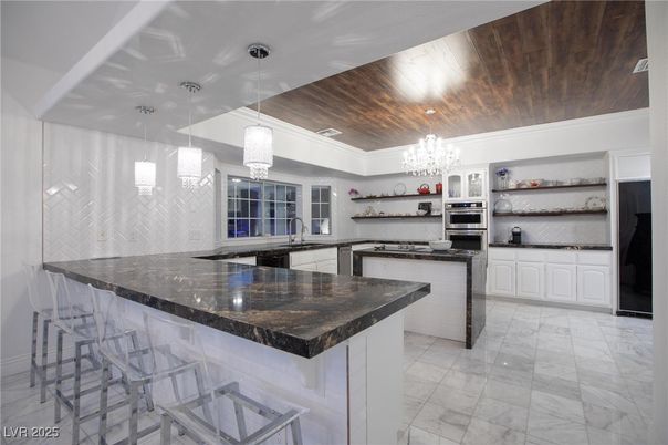 Chandelier, Interior, Kitchen, Marble, Pendant Lights, Wooden Ceilings