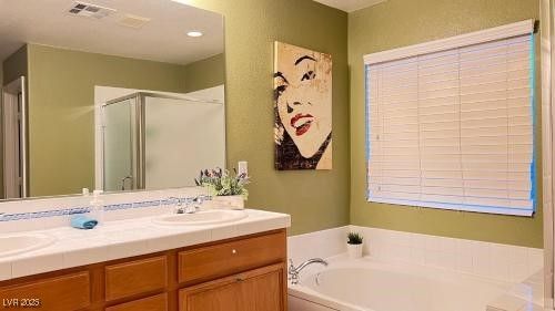 Bathroom, Interior, Recessed Lighting, Tile Countertops