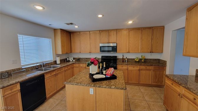 Interior, Kitchen, Recessed Lighting