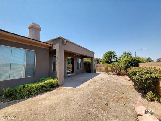 Backyard, Exterior
