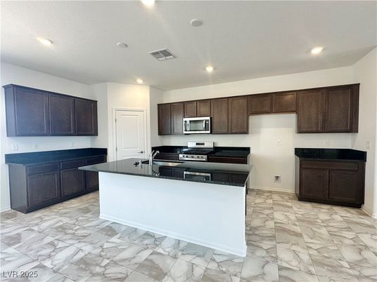 Interior, Kitchen, Marble, Recessed Lighting