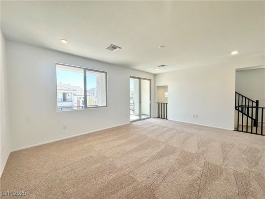 Empty room, Interior, Recessed Lighting