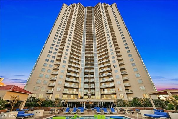 Exterior, Facade, Condo Building