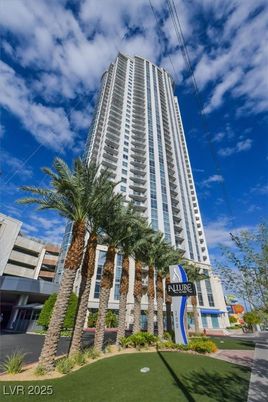 Exterior, Facade, Condo Building