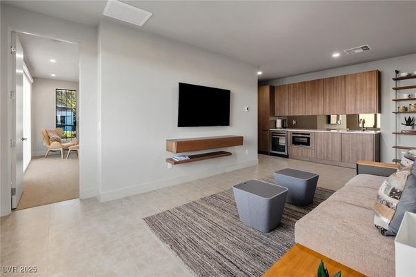 Interior, Kitchen, Living room, Recessed Lighting, Stainless Steel Appliances