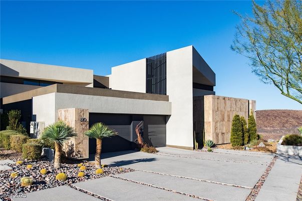 Attached, Exterior, Facade, Modern