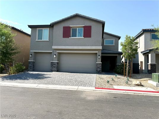 Attached, Exterior, Facade, Mediterranean