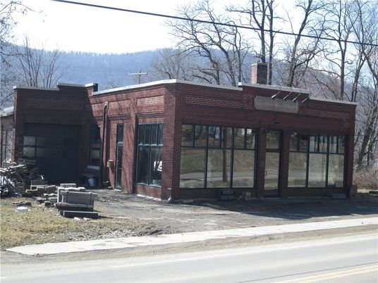 Exterior, Facade, Brick Facade, Modern