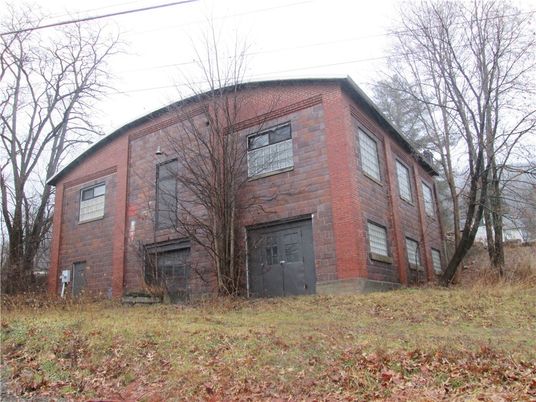 Exterior, Facade, Brick Facade, None