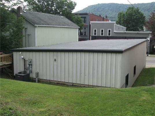 Detached Garage, Exterior