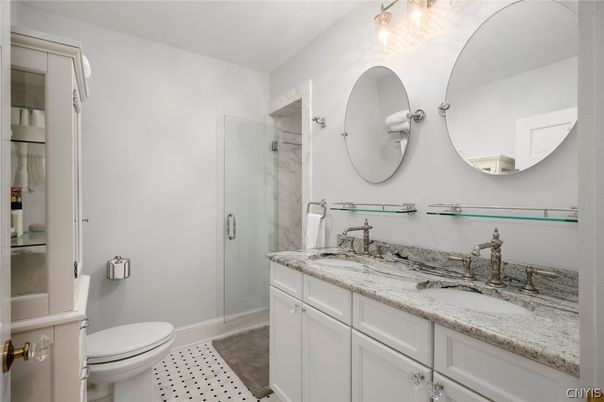 Bathroom, Dual Sink Vanities, Interior