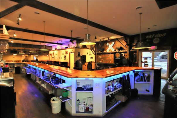 Interior, Pendant Lights, Wood Texture Flooring
