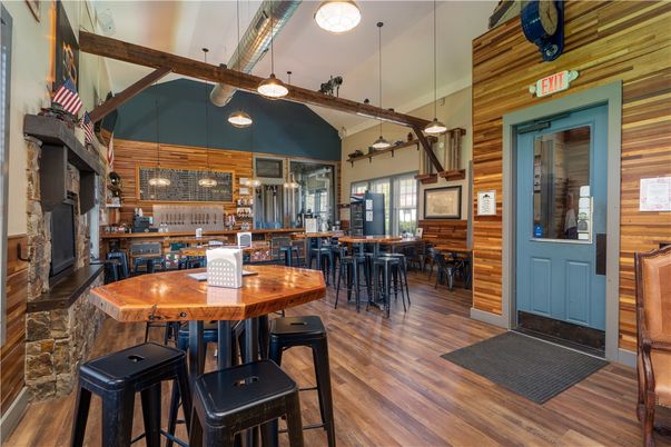 Dining room, Interior, Kitchen, Pendant Lights, Wooden Beams, Wood Texture Flooring