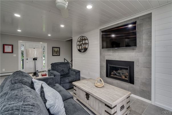 Fireplace, Interior, Living room, Recessed Lighting