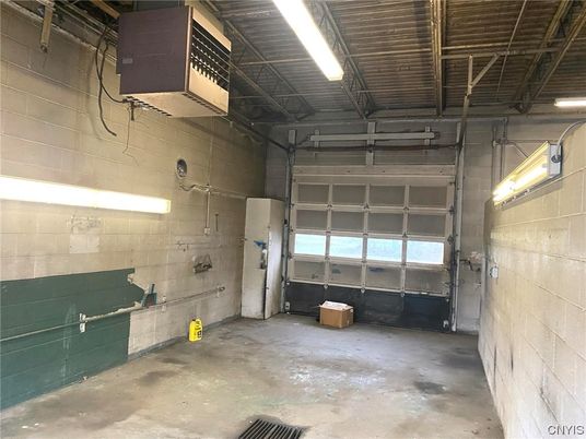 Garage, Interior