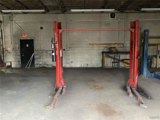 Garage, Interior