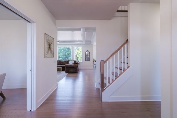Interior, Recessed Lighting, Wood Texture Flooring