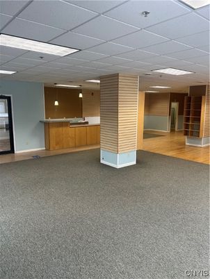 Empty room, Interior, Pendant Lights