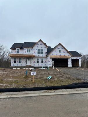 Attached, Exterior, Facade, Farmhouse