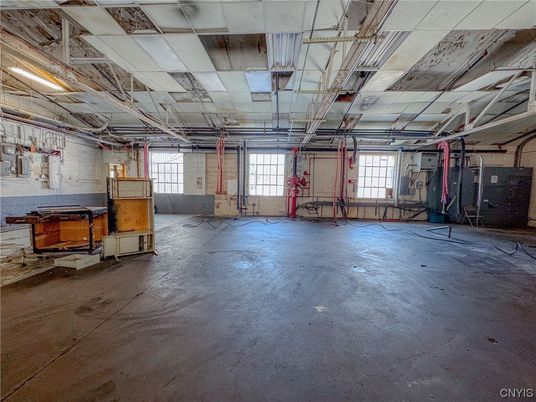 Garage, Interior