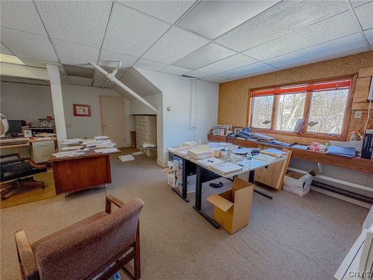 Game Room, Interior