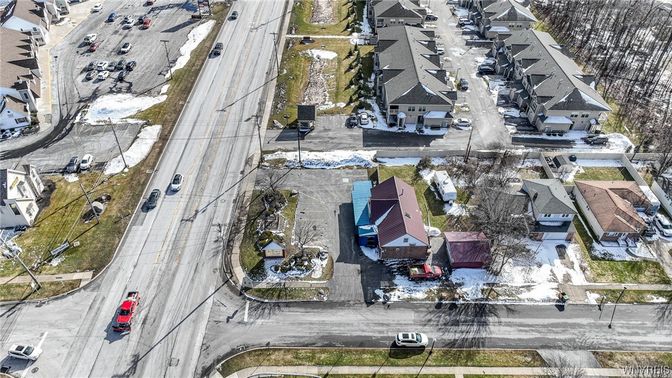 Exterior, Drone