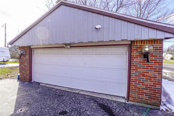 Detached Garage, Exterior