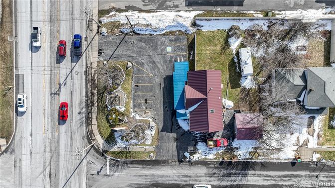 Exterior, Drone