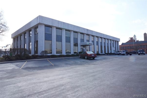 Exterior, Facade, Condo Building