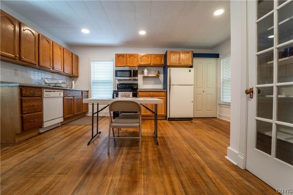 Interior, Kitchen, Recessed Lighting, Wood Texture Flooring