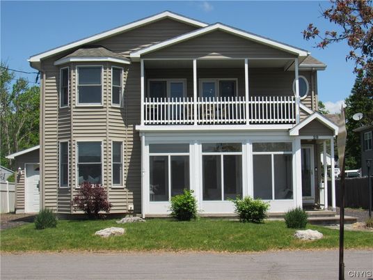 Exterior, Facade, American Craftsman