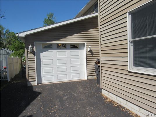 Detached Garage, Exterior