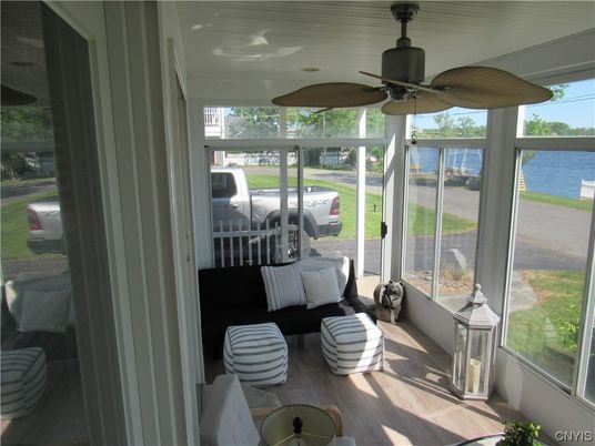 Interior, Sun Room, Water