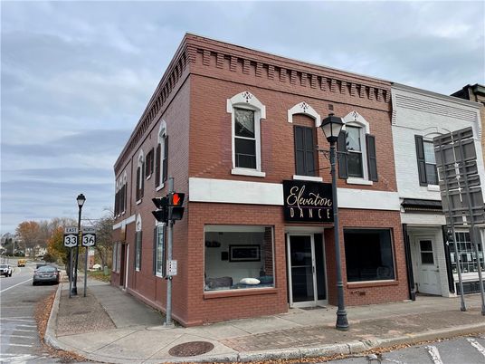 Exterior, Facade, Brick Facade, Rowhouse