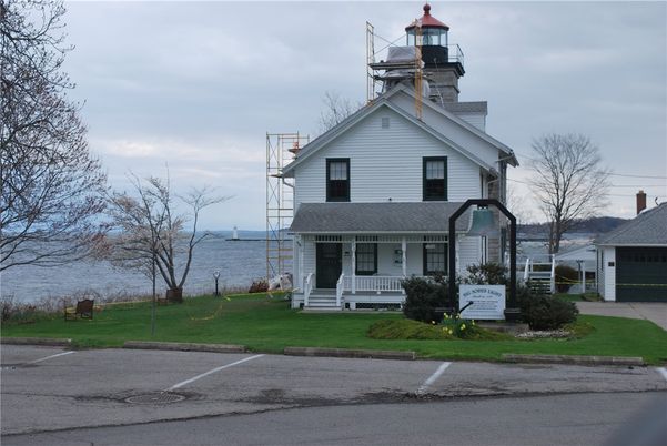 Exterior, Facade, Queen Anne Victorian
