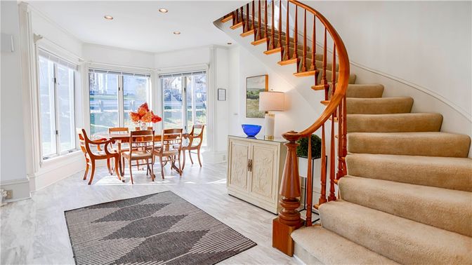Dining room, Interior, Recessed Lighting