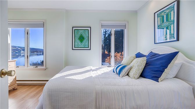 Bedroom, Interior, Water, Wood Texture Flooring