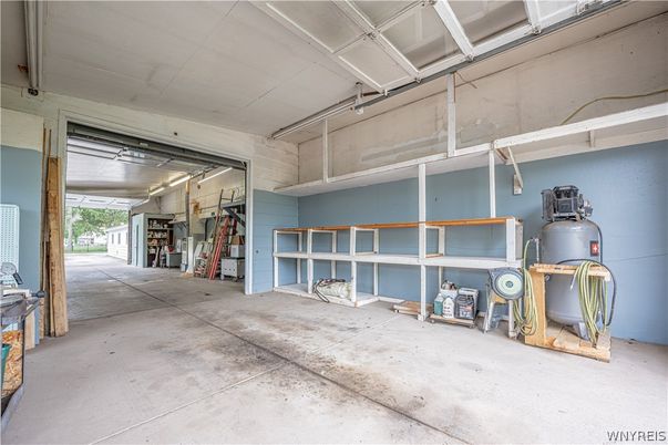 Garage, Interior
