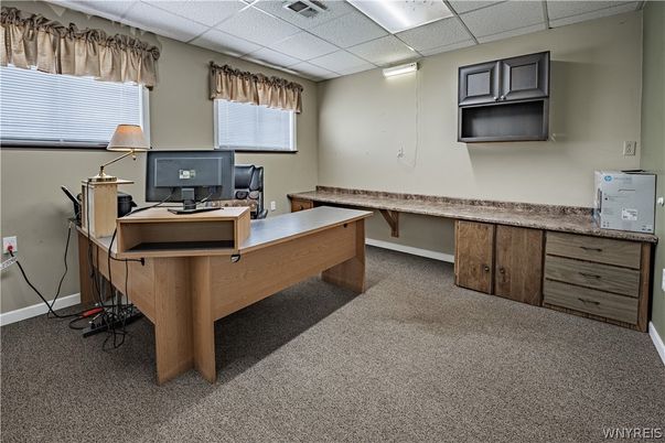 Home Office, Interior