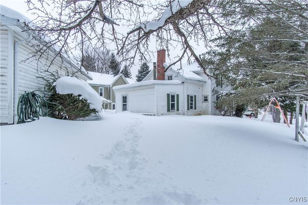 Detached Garage, Exterior