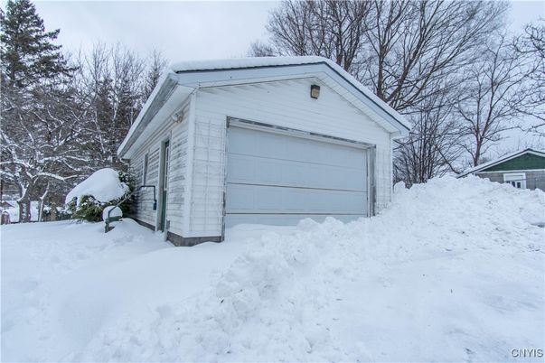 Detached Garage, Exterior